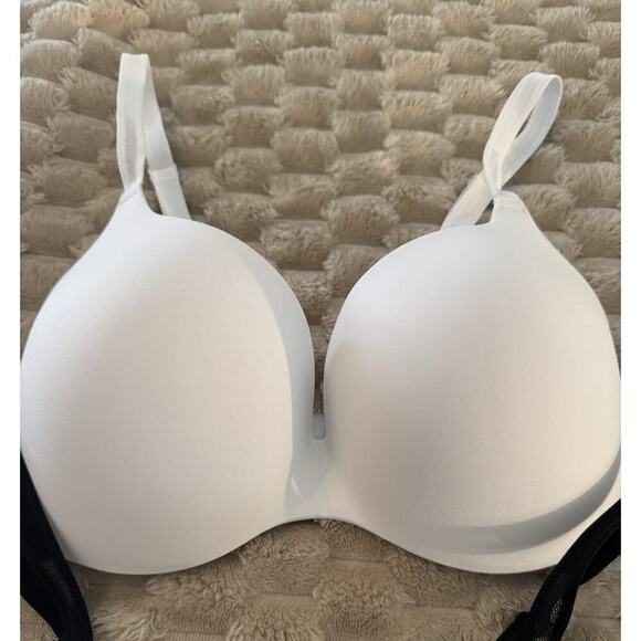 Maidenform 2 Comfort T Shirt Bra’s Underwire White/Black 36DD - Picture 10 of 10